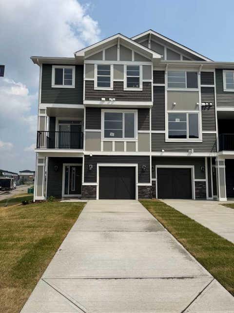 Photo of 4 Waterford Glen, Chestermere, AB T1X 2T8 (MLS # A2301959)