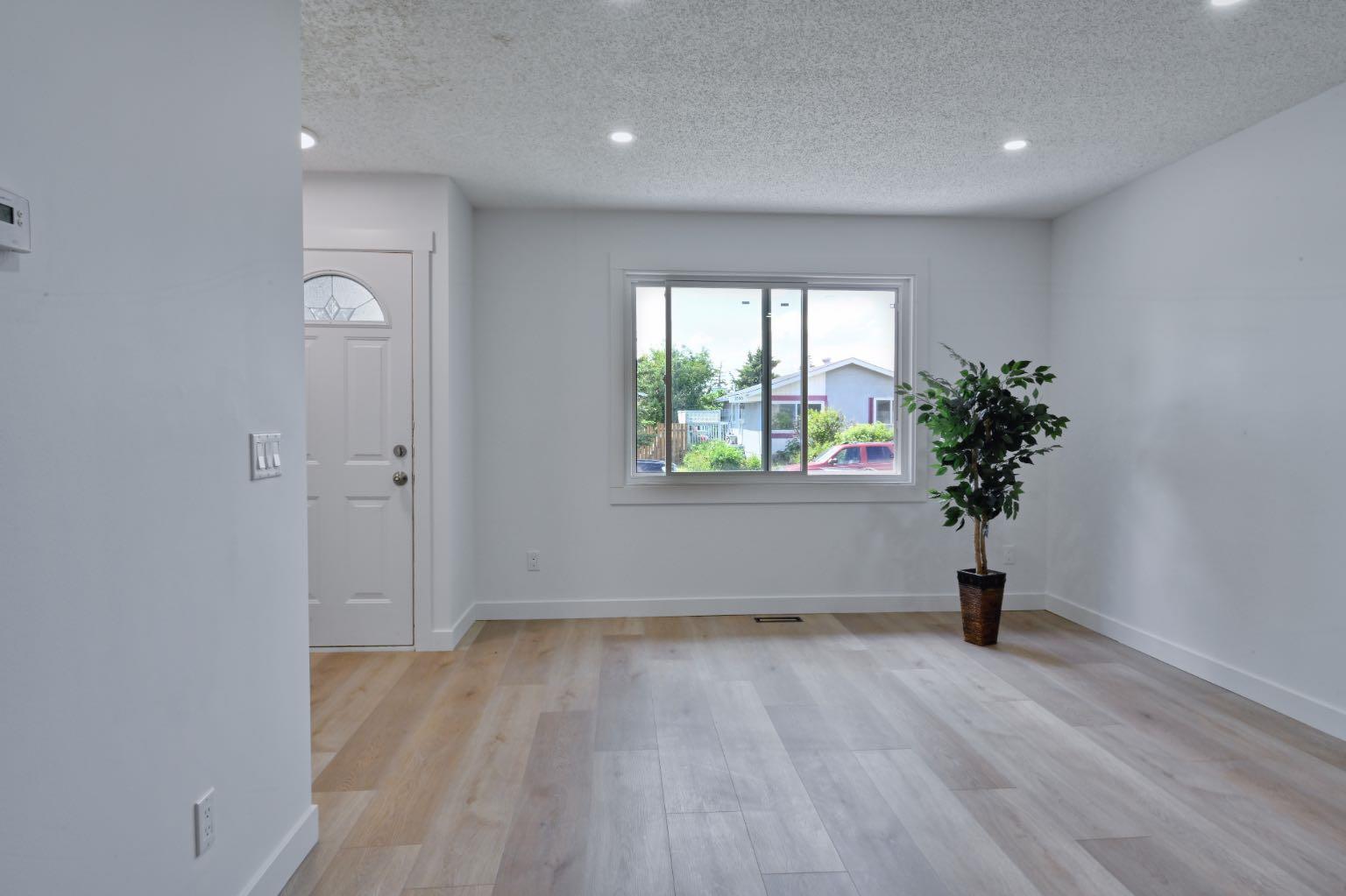 1503 Maitland Drive NE