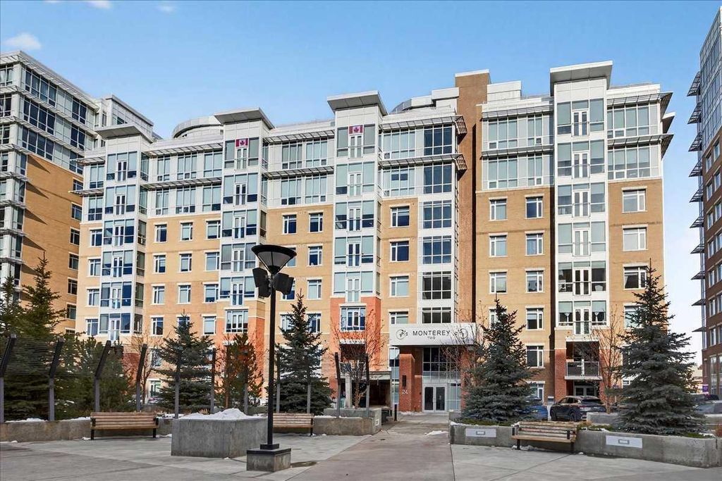 Photo of 24 Varsity Estates Circle NW #501, Calgary, AB T3A 2X8 (MLS # A2282709)