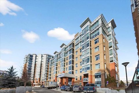 24 Varsity Estates Circle NW 501 Calgary AB T3A 2X8