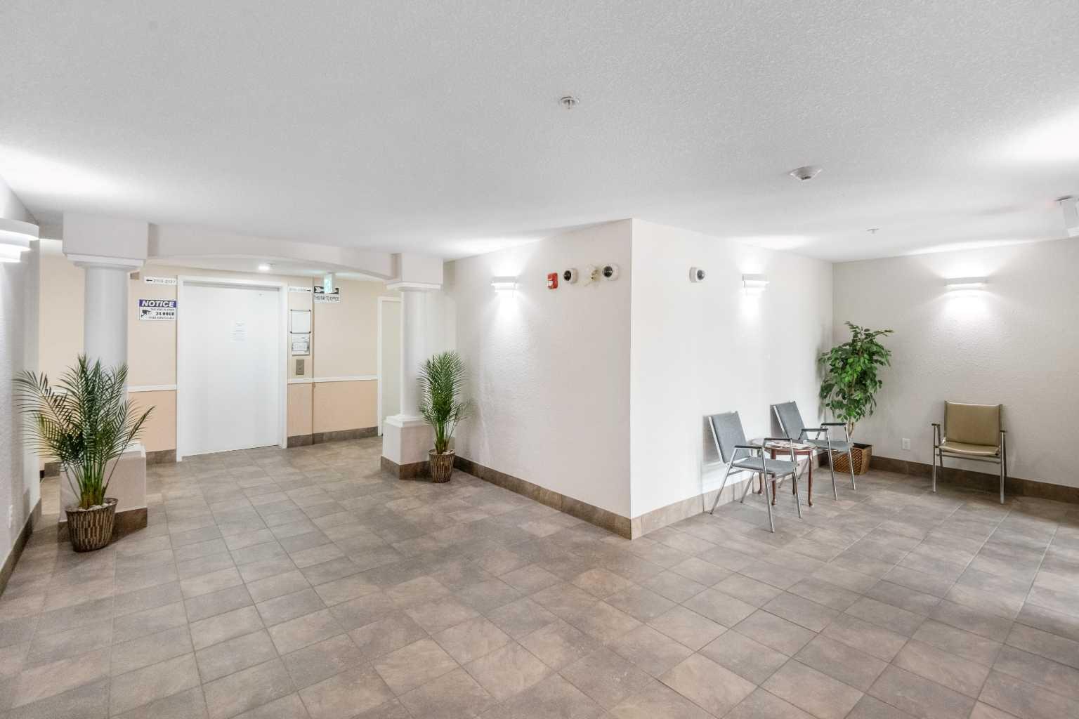 6224 17 Avenue SE 2210