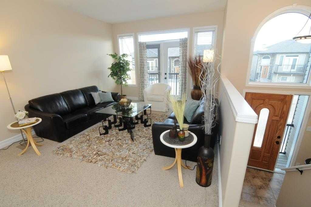 Photo of 762 Heritage Boulevard W #7, Lethbridge, AB T1K 0W1 (MLS # A2293953)