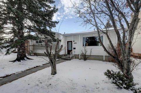 3835 Varsity Drive NW Calgary AB T3A 0Z3