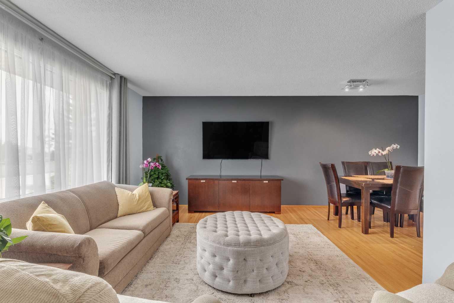 300 Sackville Drive SW