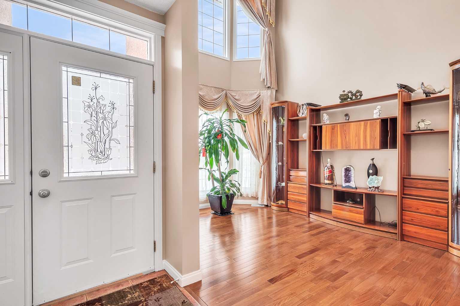 21 Hamptons Circle NW