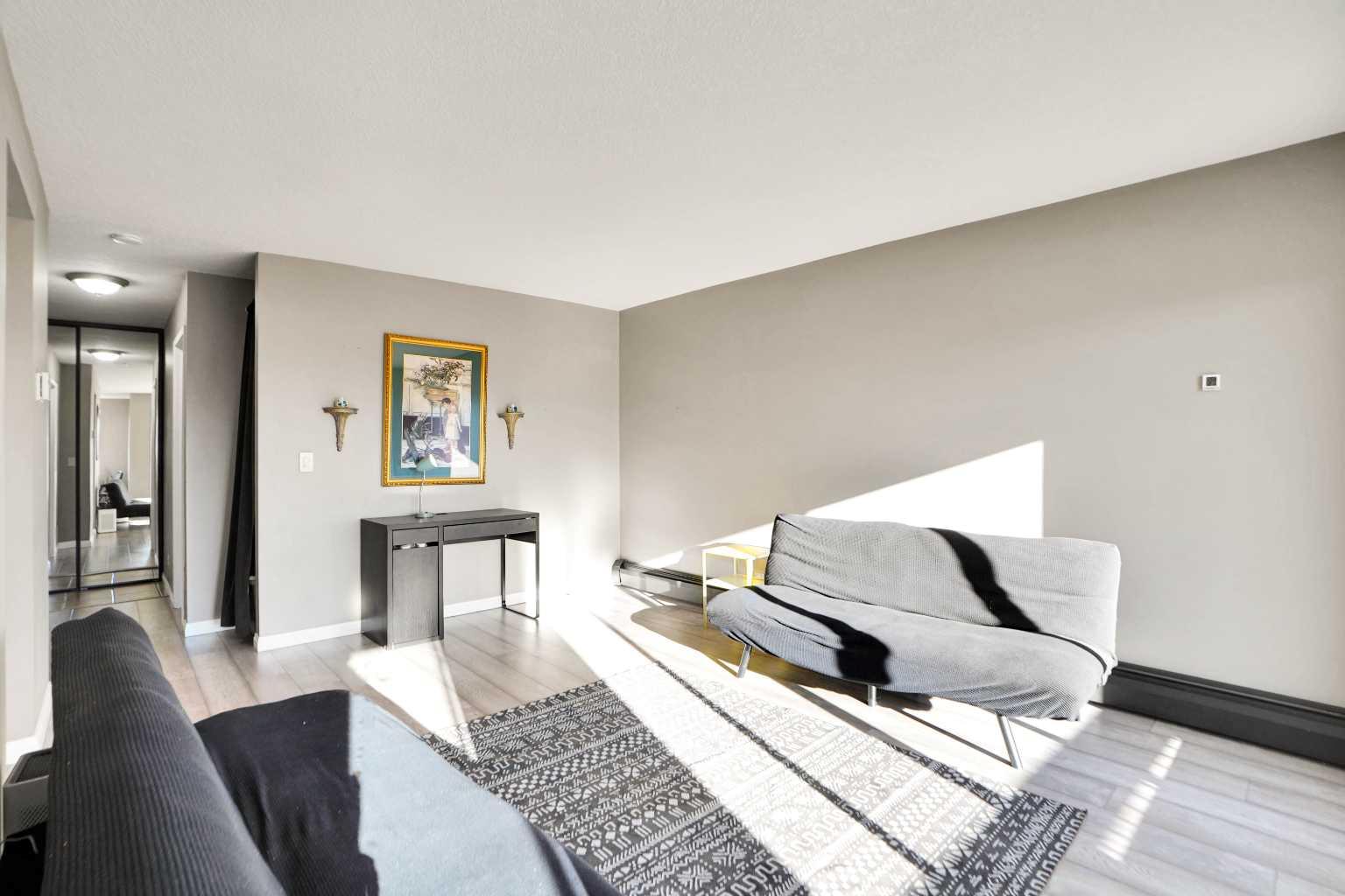 1529 26 Avenue SW 202