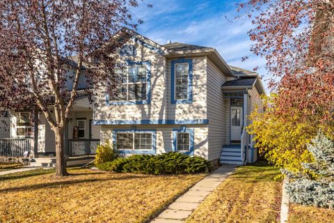 419 Coventry Road NE Calgary AB T3K 5N1
