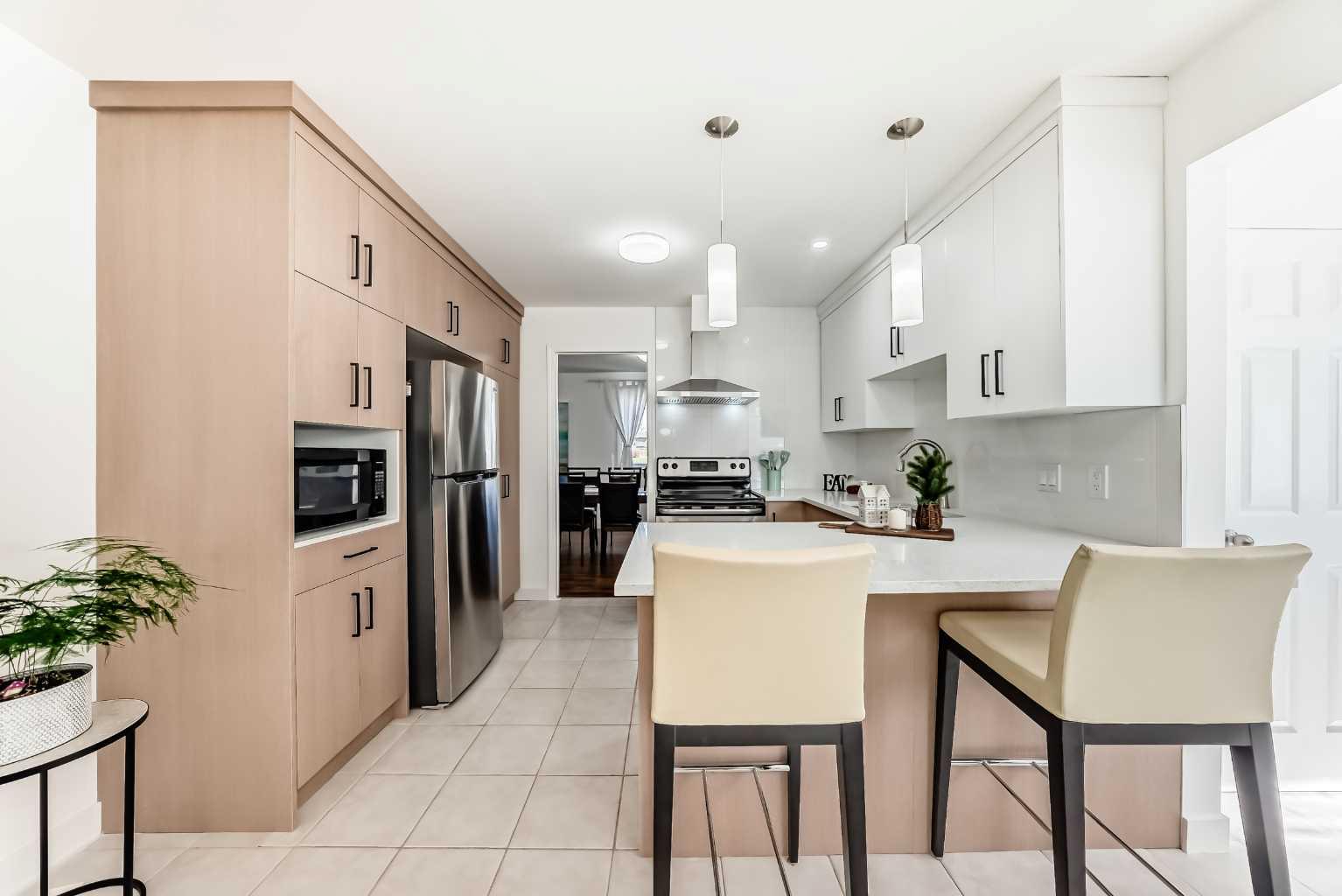 451 Huntbourne Hill NE