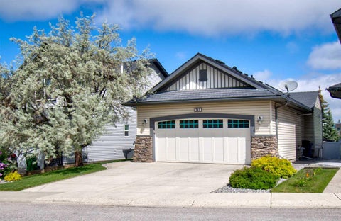 Photo of 242 Kingsbury View SE, Airdrie, AB T4A 0E6 (MLS # A2317914)