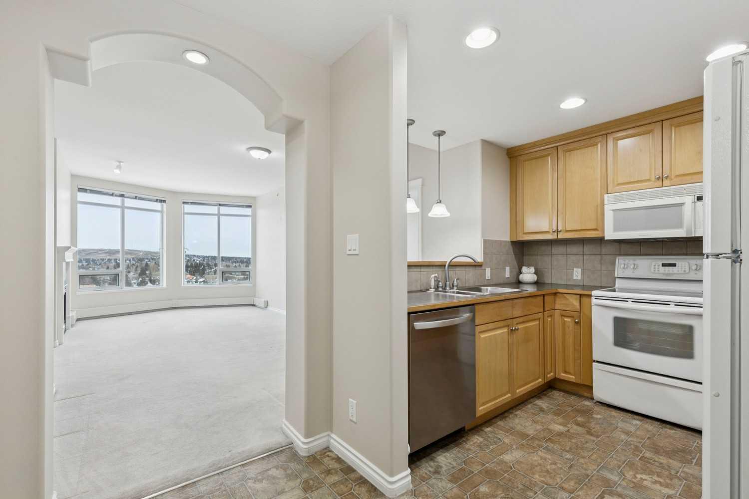 1726 14 Avenue NW 705