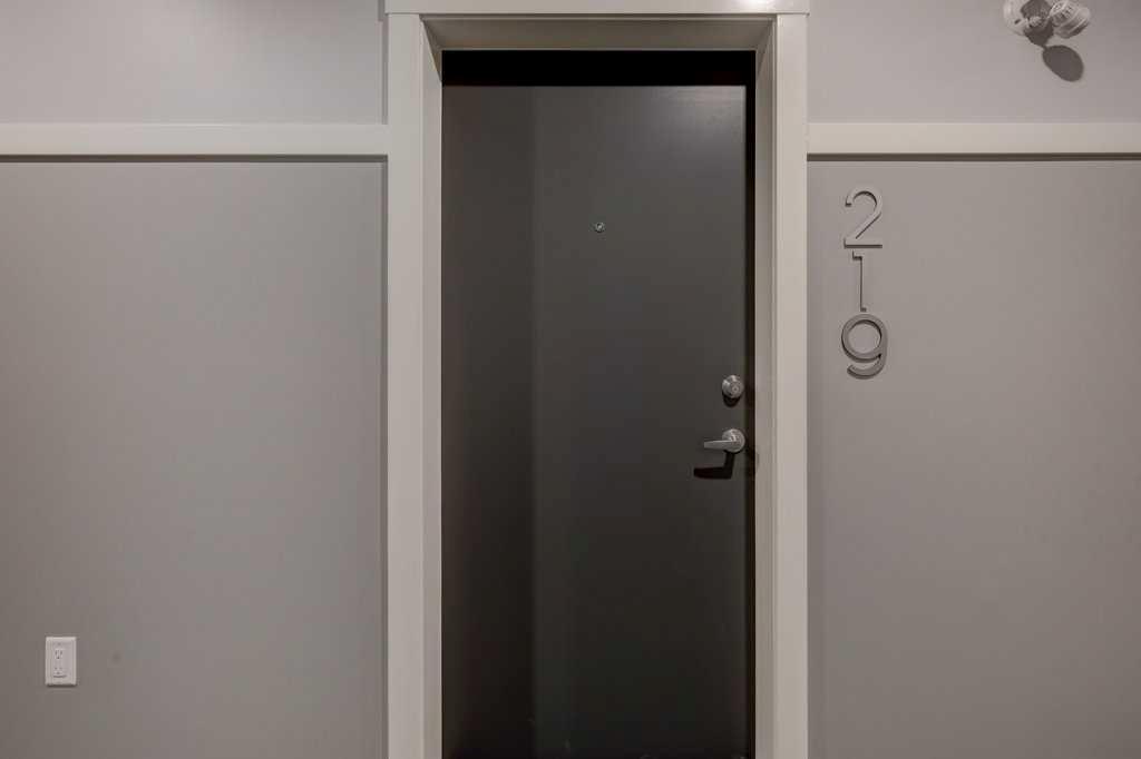 245 Edith Place NW 219