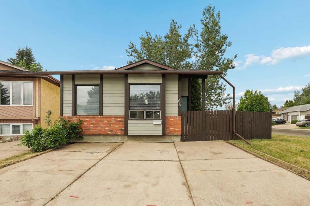 Photo of 68 Dakota Road W, Lethbridge, AB T1K 5L5 (MLS # A2335899)