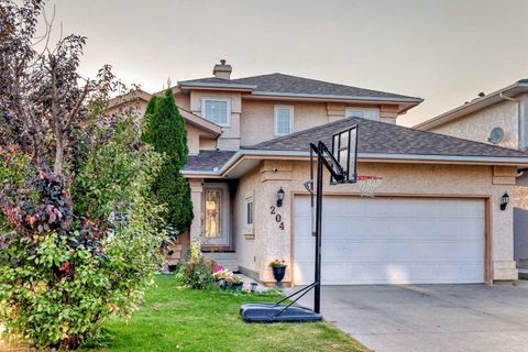 204 Coral Keys Green NE Calgary AB T3J 3K6