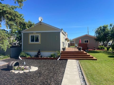 Photo of 626 3 Avenue, Bassano, AB T0J 0B0 (MLS # A2321279)
