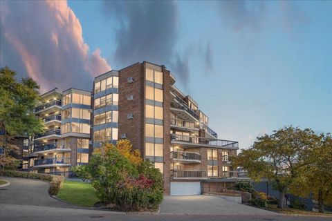 Photo of 320 Meredith Road NE #302, Calgary, AB T2E 5A6 (MLS # A2329102)