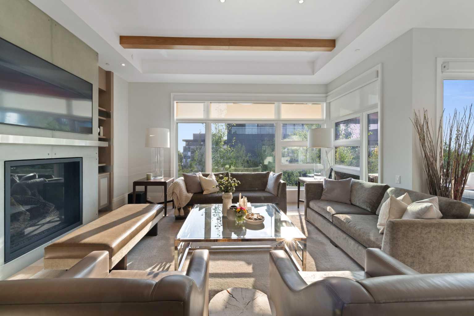 3030 17 Street SW 302