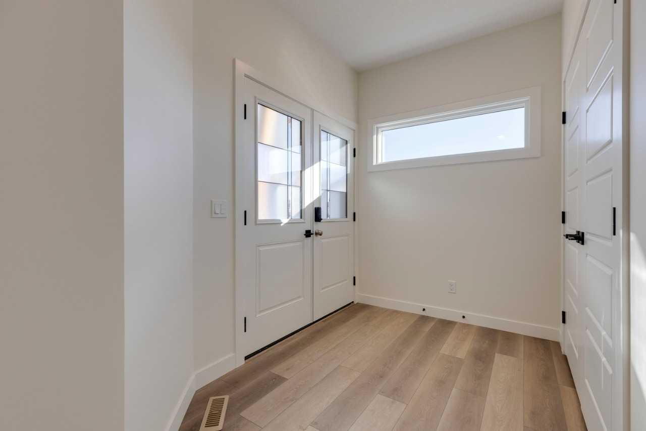 723 Langley Terrace SE