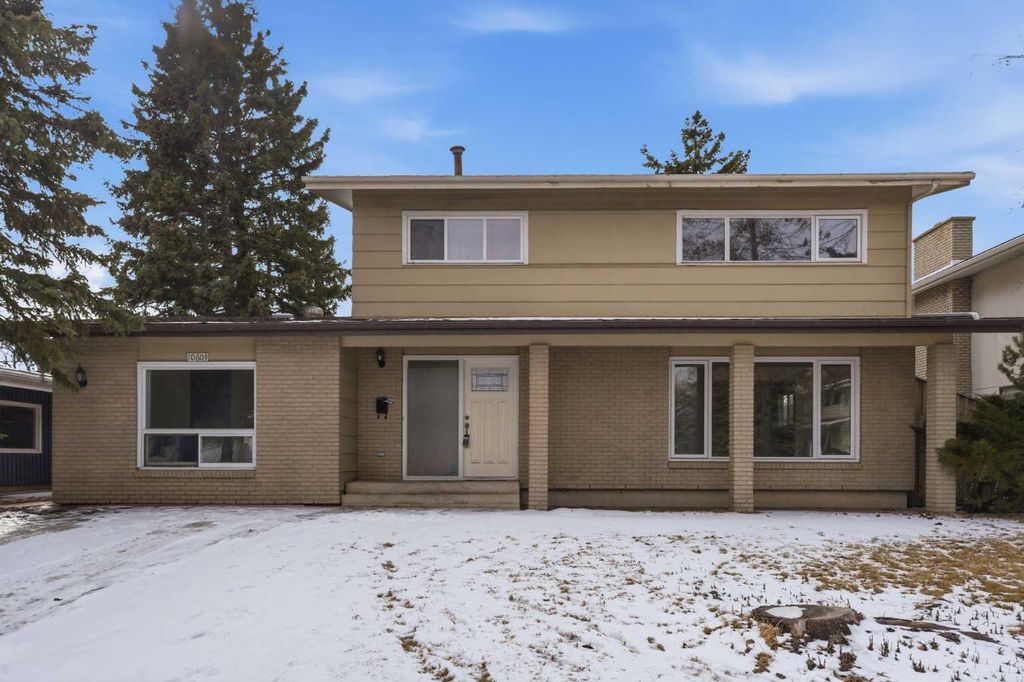 Photo of 10603 Maplecreek Drive SE, Calgary, AB T2J 1V2 (MLS # A2292947)