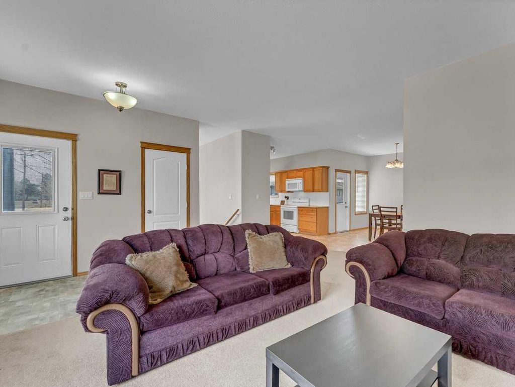 Photo of 105 Garrow Avenue E, Brooks, AB T1R 1J4 (MLS # A2295503)