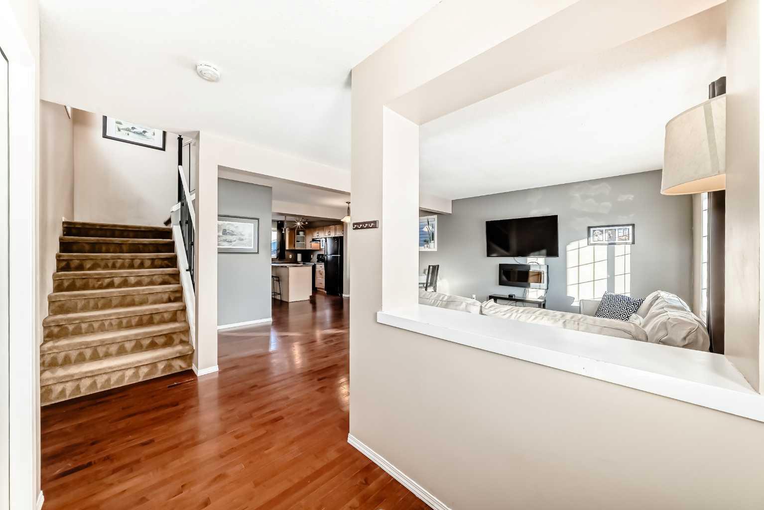 47 Bridlecrest Road SW