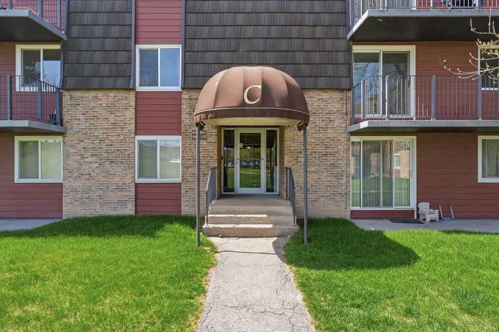 Photo of 80 Galbraith Drive SW #8C, Calgary, AB T3E 4Z6 (MLS # A2310446)