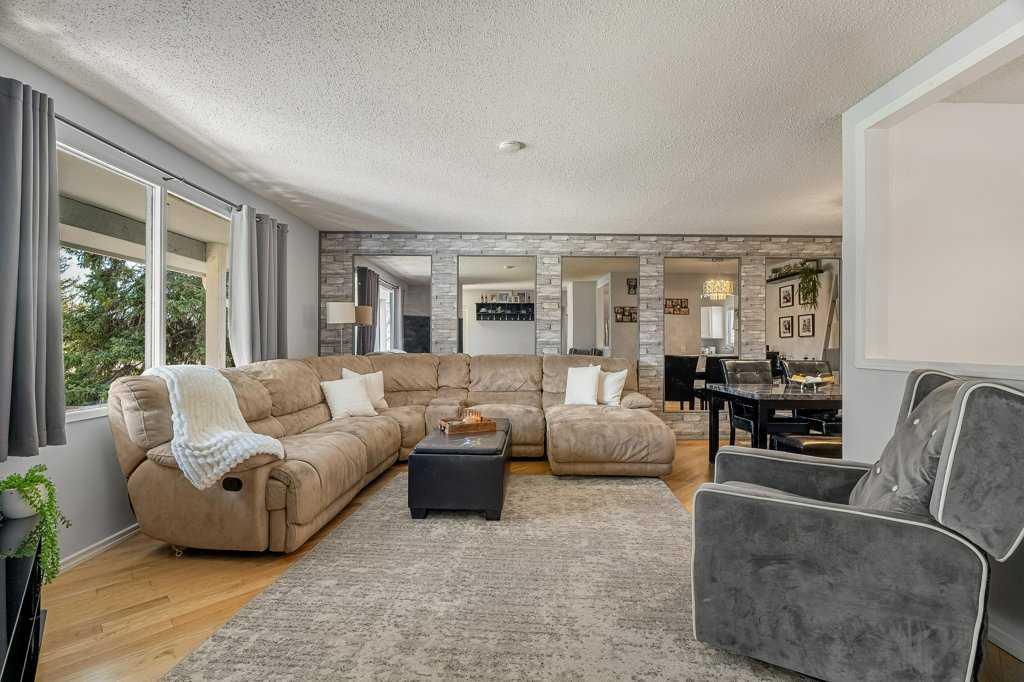 159 Rundlehorn Crescent NE