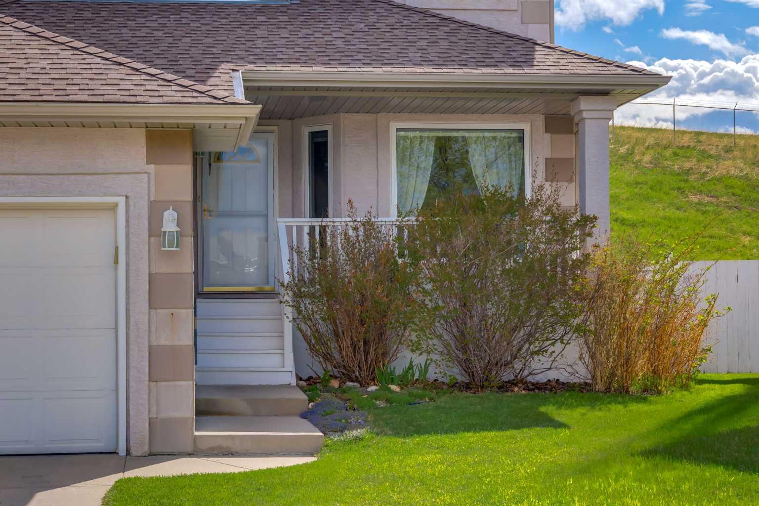 331 Sierra Madre Court SW