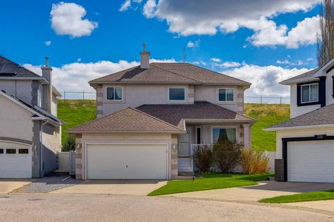 Photo of 331 Sierra Madre Court SW, Calgary, AB T3H 3G7 (MLS # A2313806)