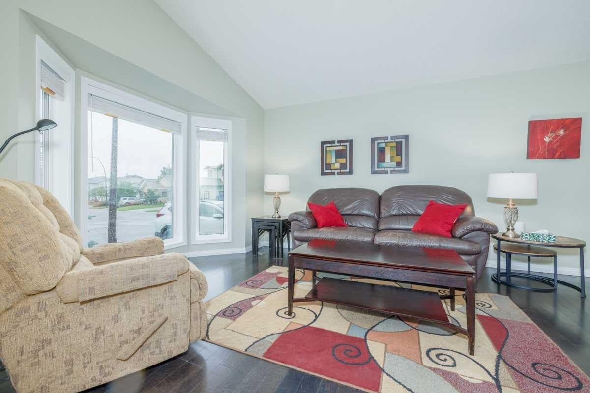 36 Sandpiper Way NW