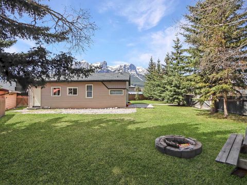 228 17th Street Canmore AB T1W 1Y8