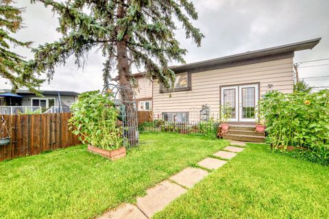 Photo of 129 Dovertree Place SE, Calgary, AB T2B 2K3 (MLS # A2304812)
