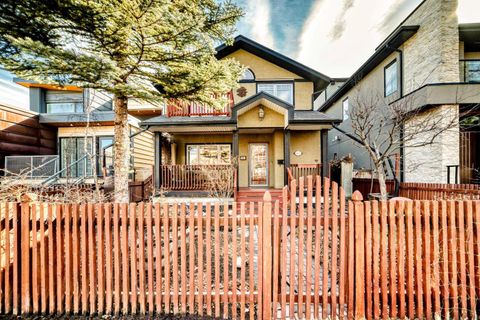 Photo of 452 13 Street NW, Calgary, AB T2N 1Z2 (MLS # A2294833)