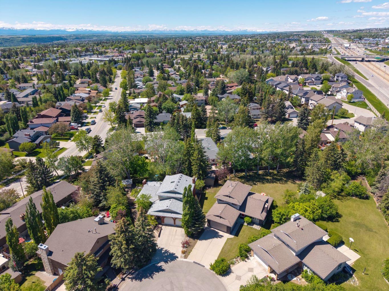 243 Silvergrove Place NW