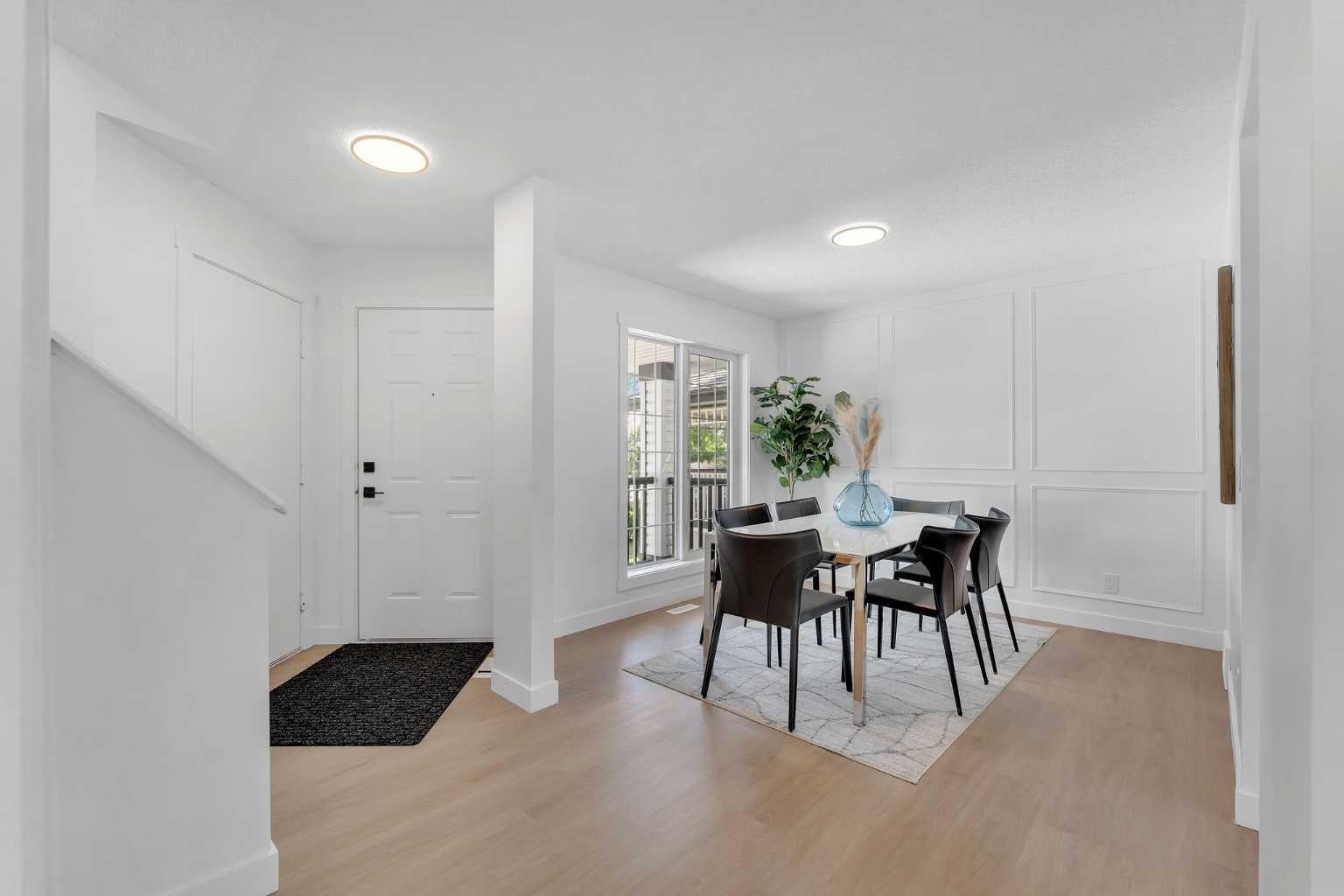29 Douglas Glen Crescent SE