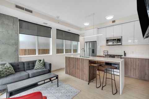 Photo of 317 9A Street NW, Calgary, AB T2N 1T7 (MLS # A2227320) Photo of 317 9A Street NW, Calgary, AB T2N 1T7 (MLS # A2227320)
