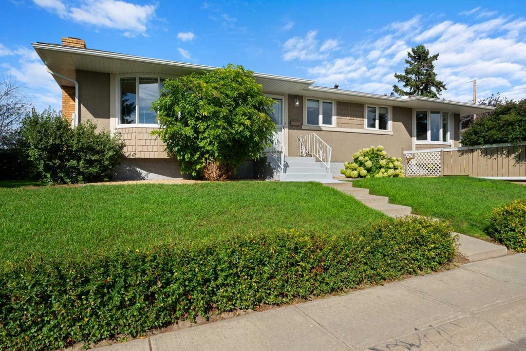 Photo of 1116 Mayland Drive NE, Calgary, AB T2E 6C7 (MLS # A2342514)