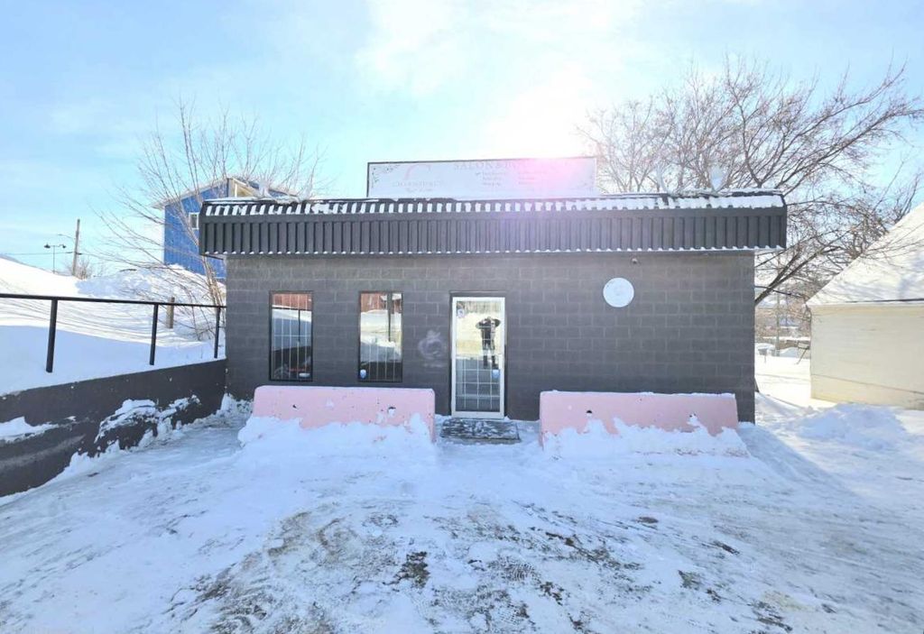 Photo of 9815 94 Avenue, Peace River, AB T8S 1S4 (MLS # A2288708)