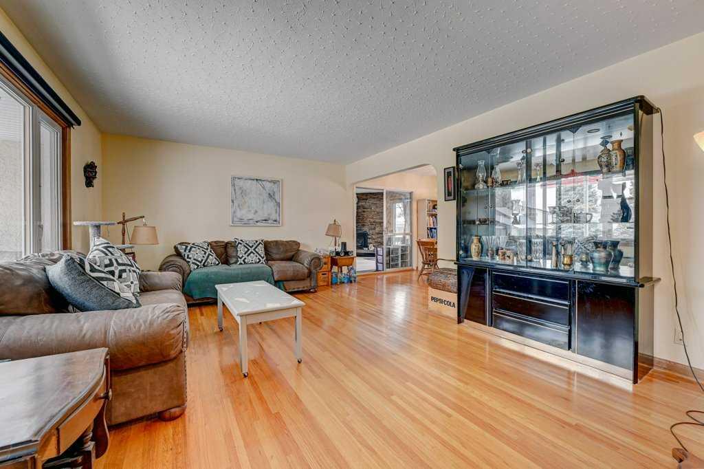 1455 Russell Road NE