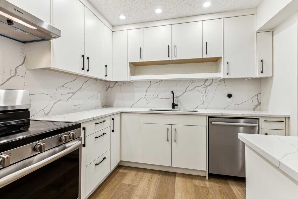 Photo of 2520 Palliser Drive SW #1101, Calgary, AB T2V 4S9 (MLS # A2313775)