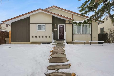 990 Marcombe Drive NE Calgary AB T2A 3H1