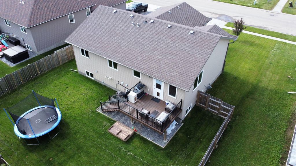 Photo of 4108 16 Avenue, Edson, AB T7E 0A5 (MLS # A2300283)