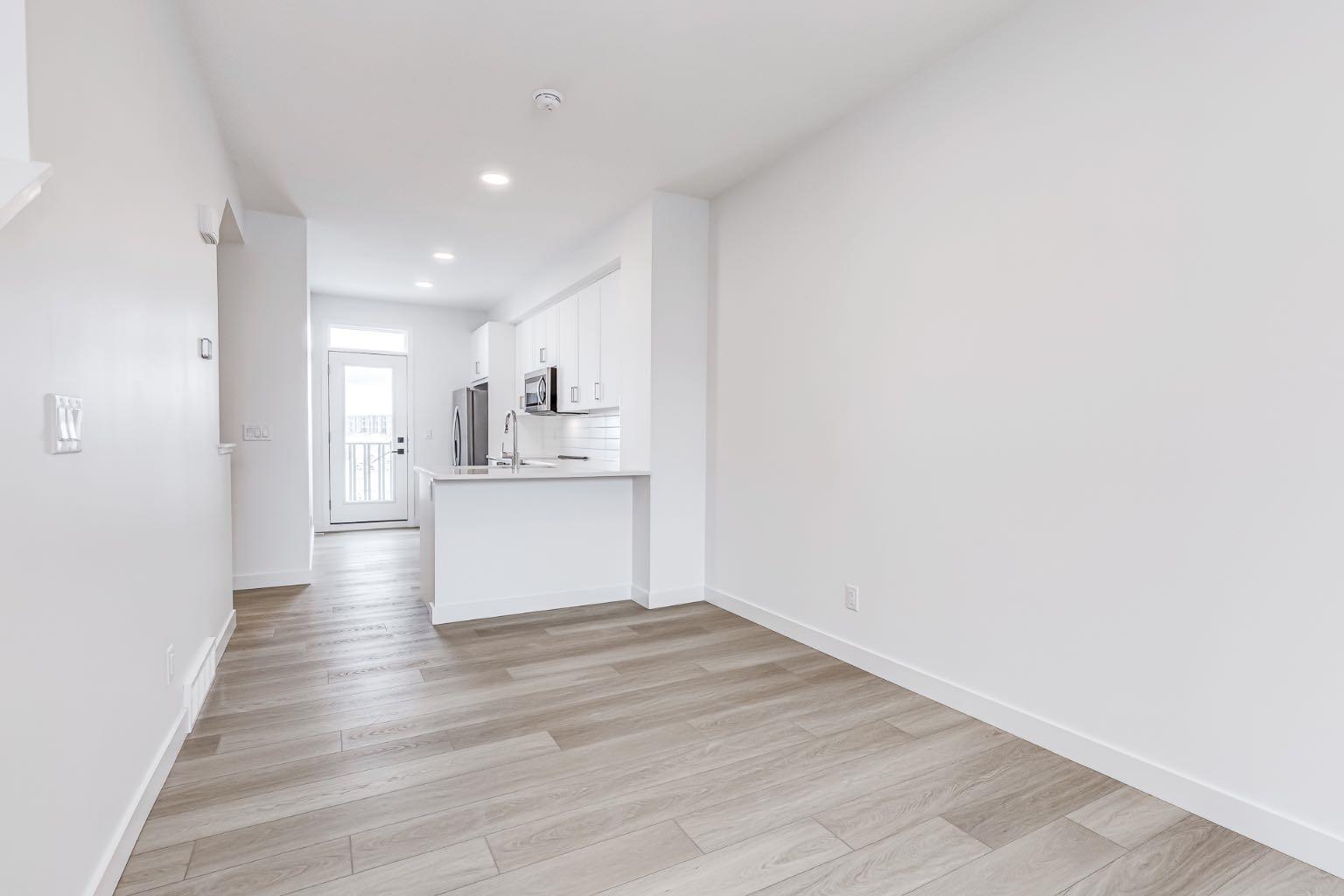 437 Alpine Avenue SW 202