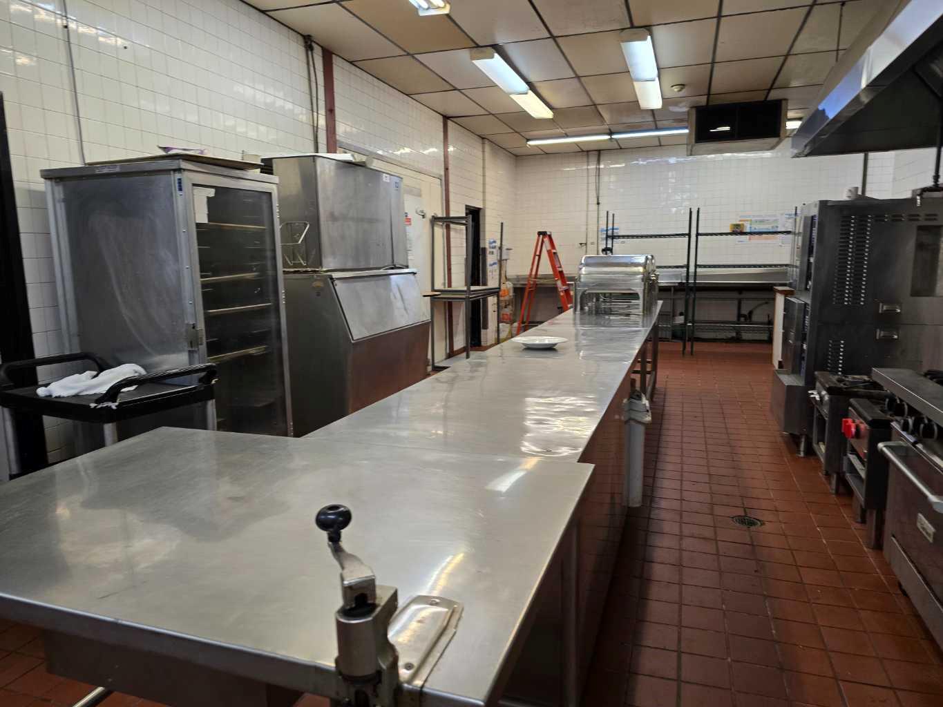 4206 Macleod Trail S