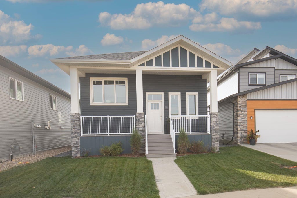 Photo of 234 LIVINGSTON Close, Red Deer, AB T4R 0S8 (MLS # A2347690)