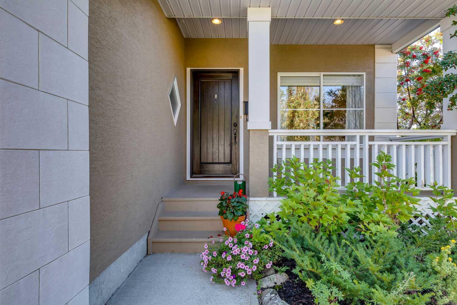 104 Strathridge Place SW