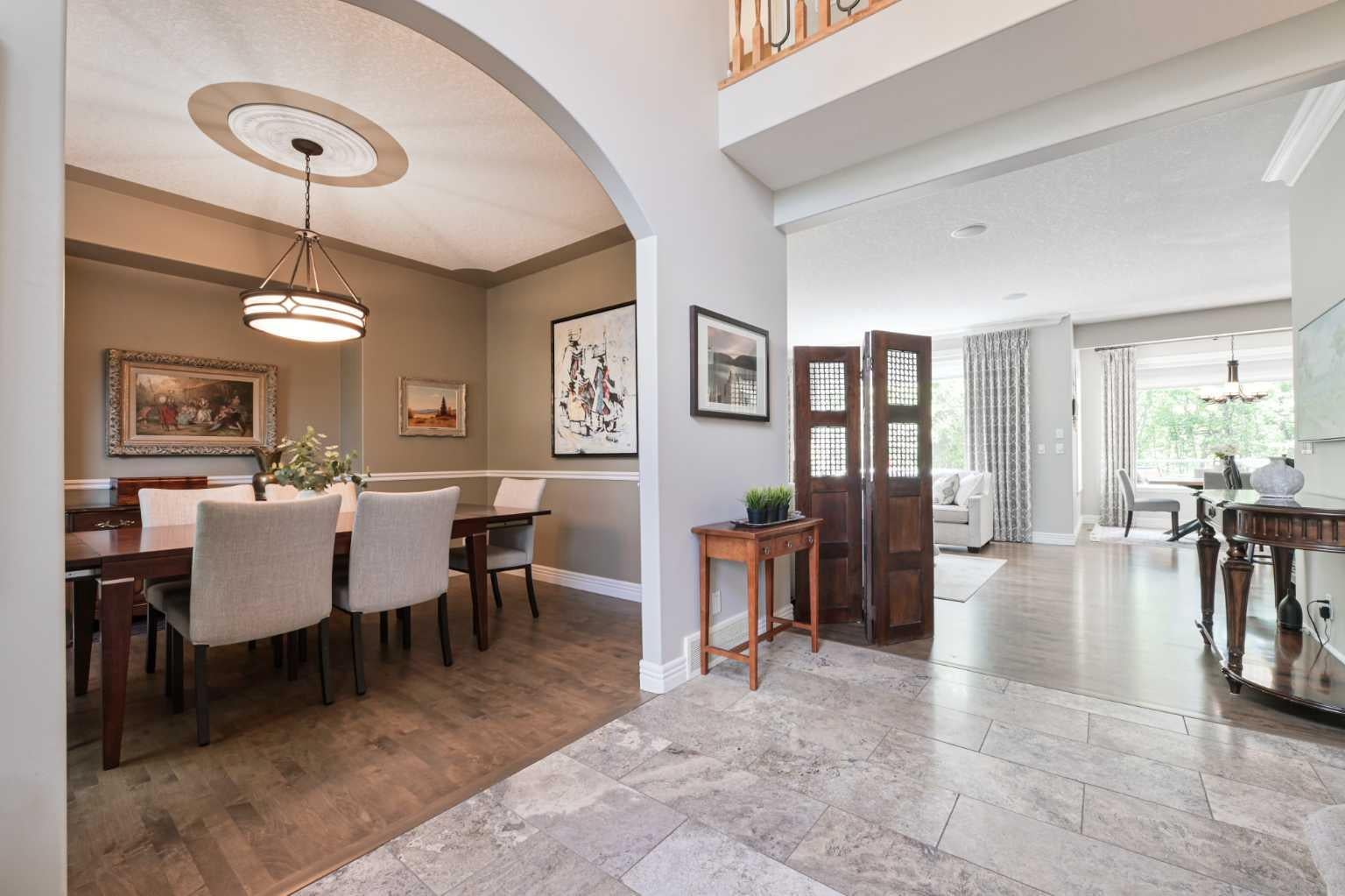 136 Strathlea Place SW