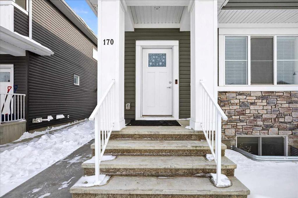Photo of 170 Creekside Drive SW, Calgary, AB T2X 4A8 (MLS # A2287605)
