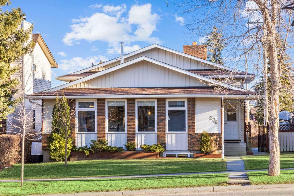 Photo of 276 Macewan Glen Drive NW, Calgary, AB T3K 2G4 (MLS # A2285919)