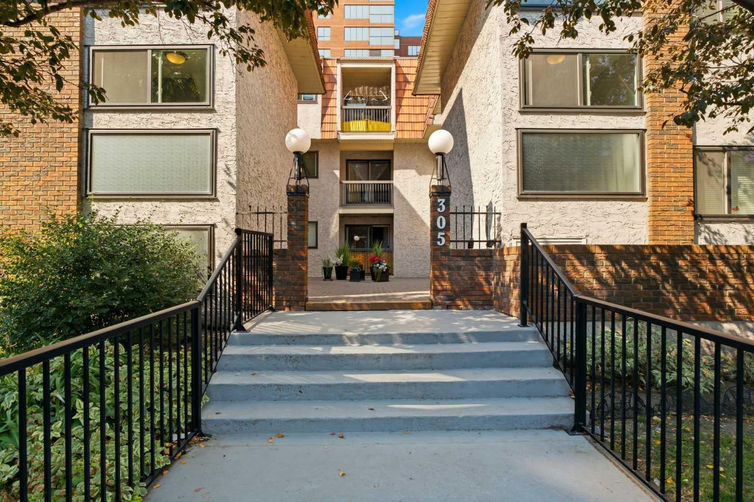 305 25 Avenue SW 102