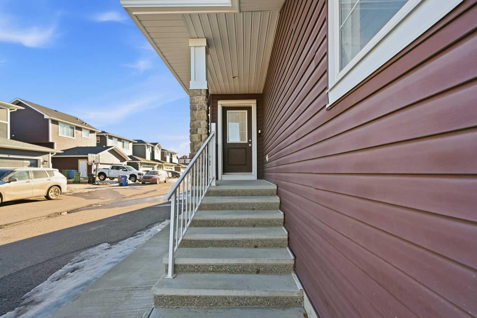 59 Redstone Park NE